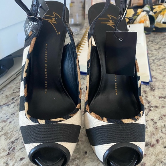 Giuseppe Zanotti striped pump - Picture 2 of 4